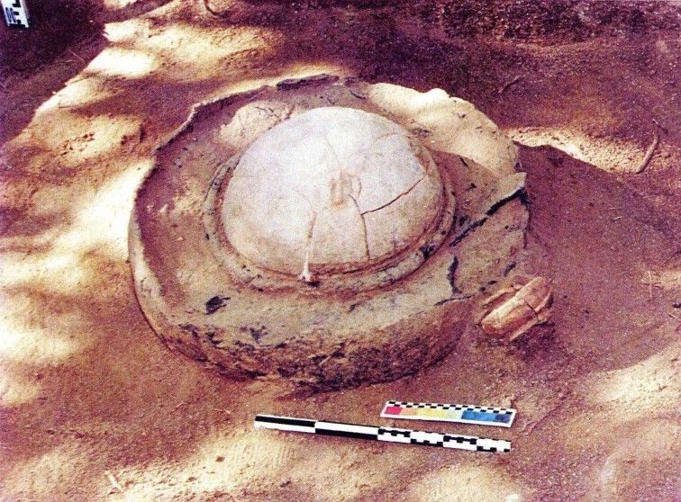 Reburial jar